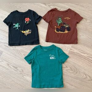 Old Navy Toddler Boy Short Sleeve Graphic Tees - Bundle of 3